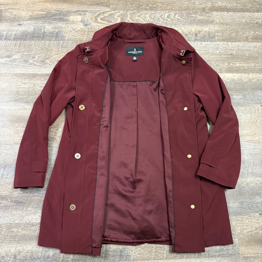 Womens XL London Fog Burgundy All Weather Coat Windbreaker, pockets-A line